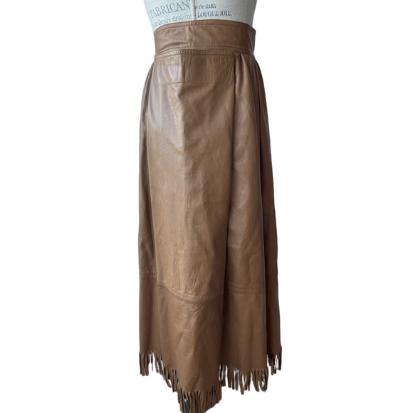 Vintage Gucci 100% leather fringe skirt - Picture 12 of 14